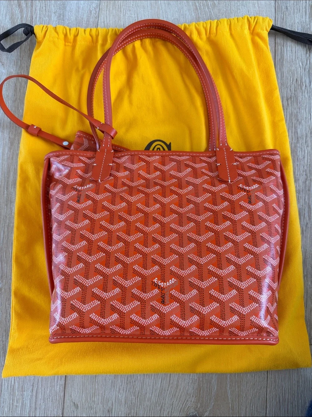 Goyard St. Louis Small Tote with Cardholder - Orange - brand new never used